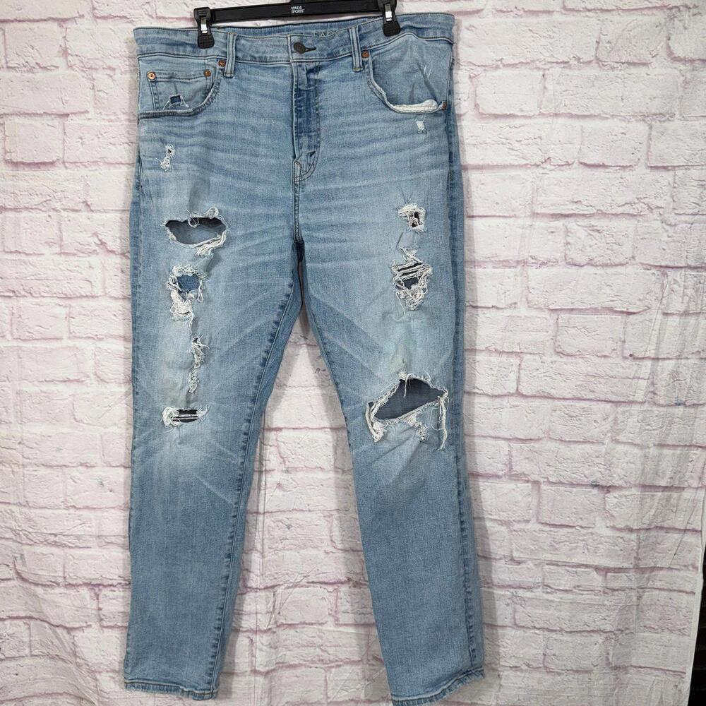 American Eagle Outfitters Airflex+ Distressed Jeans 38x32
